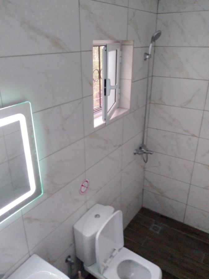 Condo Rooms Sarande Bagian luar foto