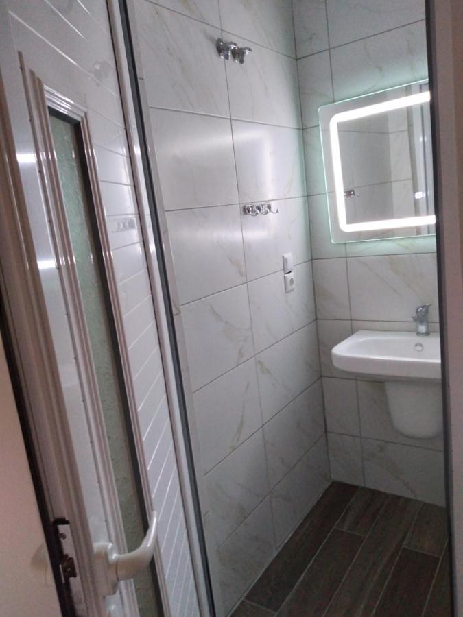 Condo Rentals Sarande Bagian luar foto
