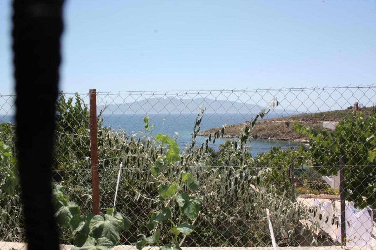 Condo Rooms Sarande Bagian luar foto